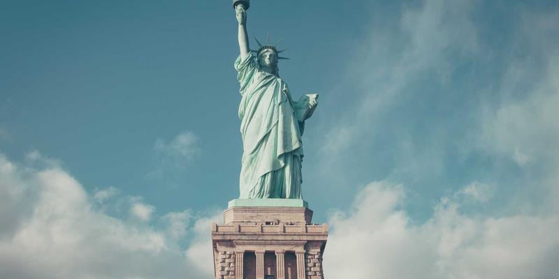 行政事业单位内部控制体系建设与评价实务操作指南：赋能财务管理的会计培训与财税服务